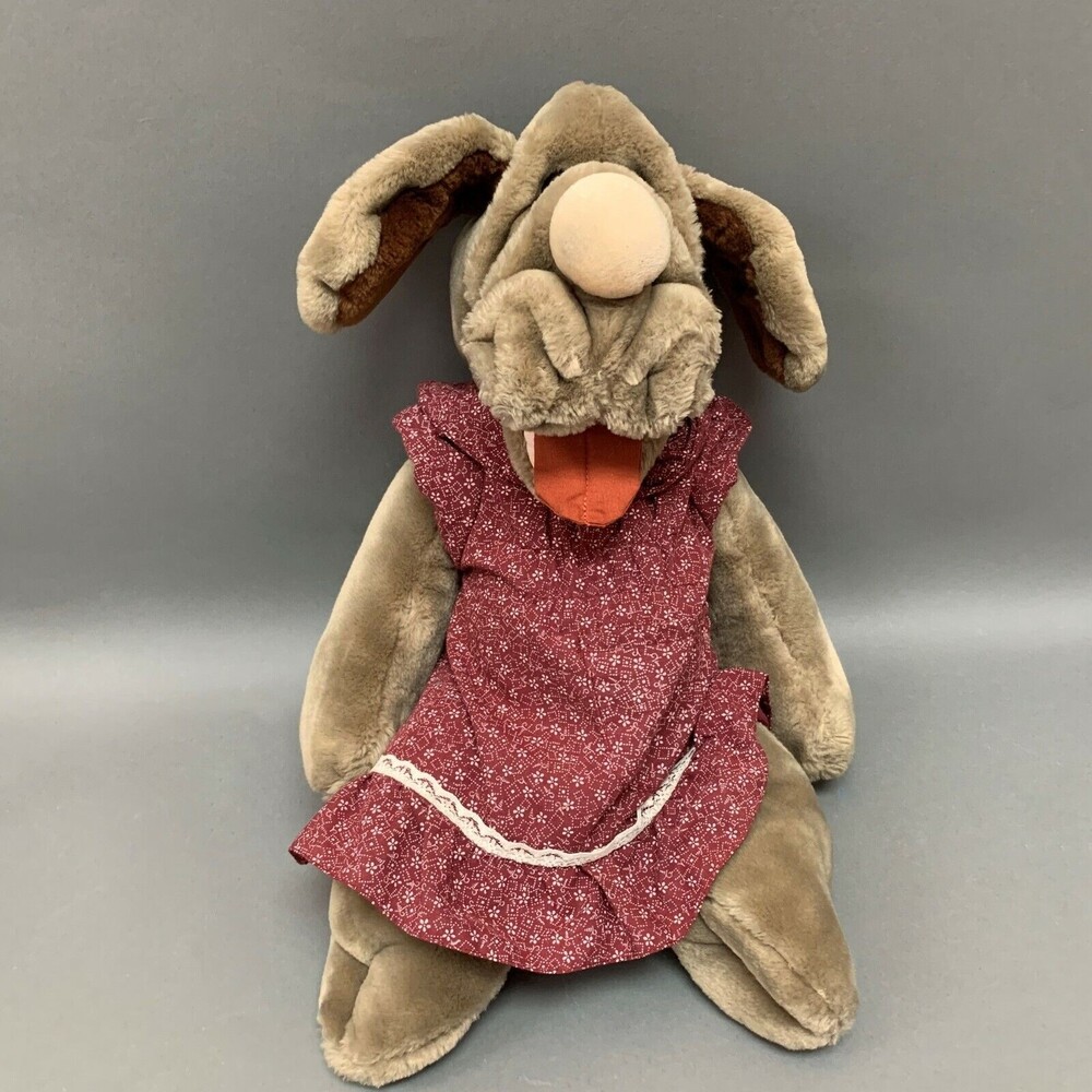 The Heritage Collection Impressive Products Wrinkles Dog with Dress Puppet 18.5